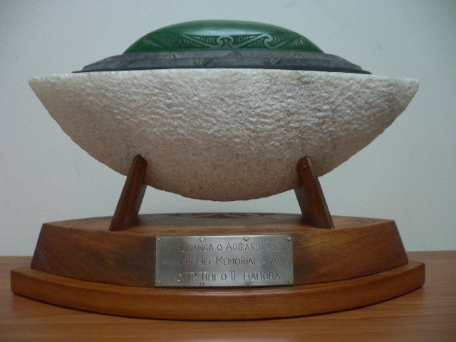 Te Akenehi Hei Memorial Award trophy Te Akenehi Hei Memorial Award trophy